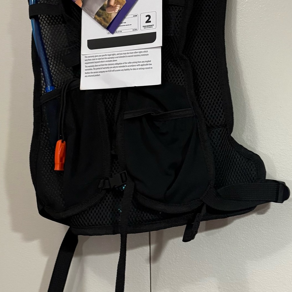 Crane Hydration Backpack - Picture 8 of 9